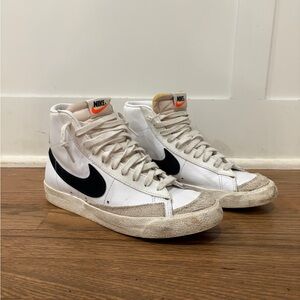 Nike White and Black Men's Sneakers